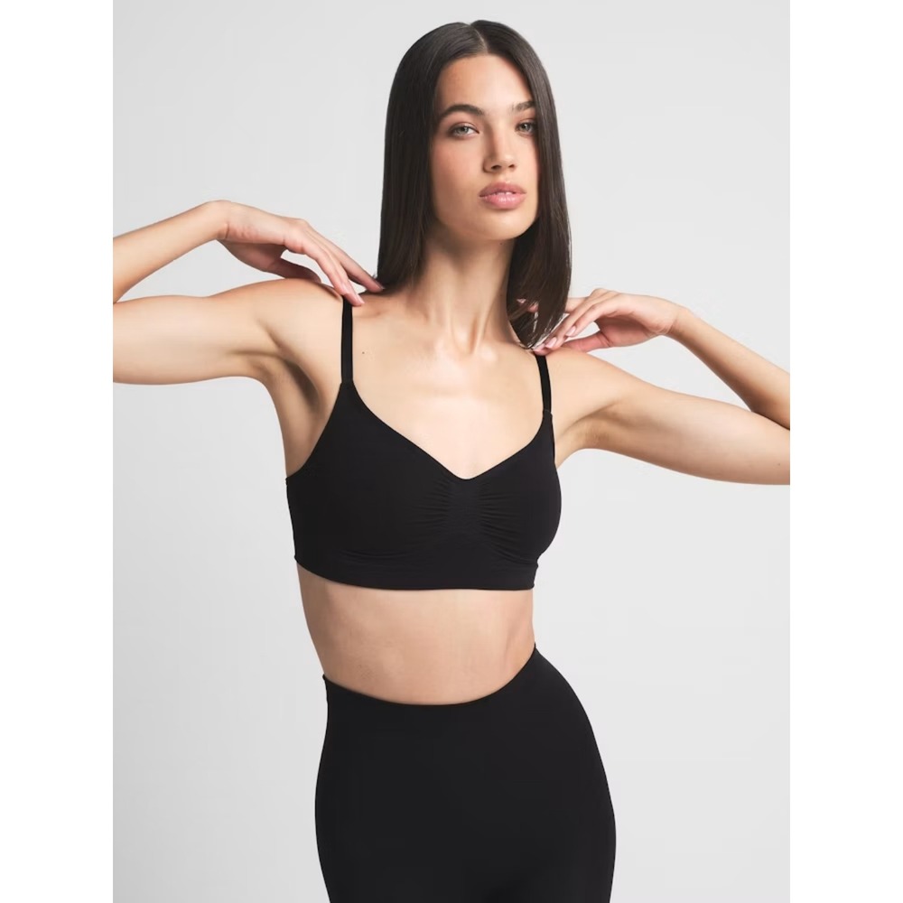 SKIMS NWOT Seamless Sculpt Bralette - Size M